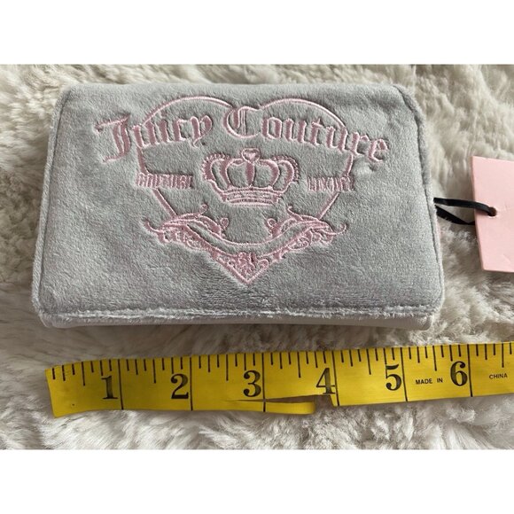 JUICY COUTURE GIRLIE ROYALTY Double Sided Trifold Wallet Dove Grey Pink NEW - Picture 8 of 9